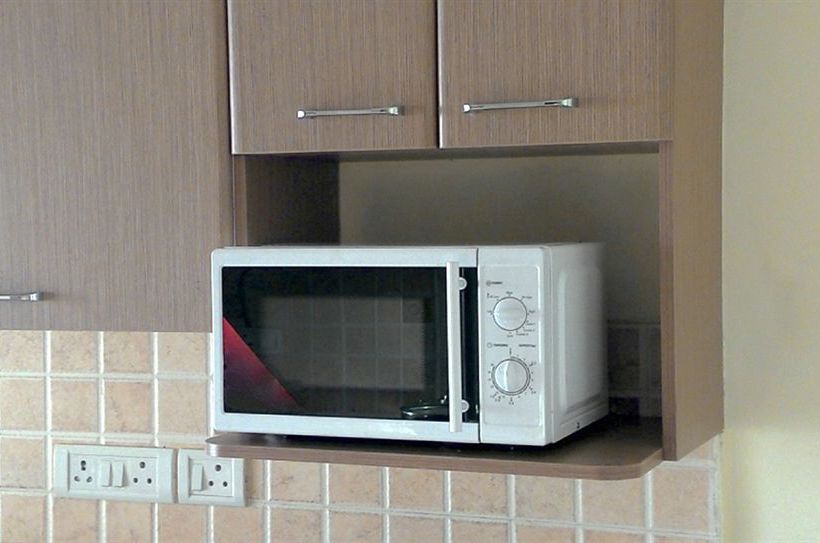 Urban Suites Palm Beach Road 6