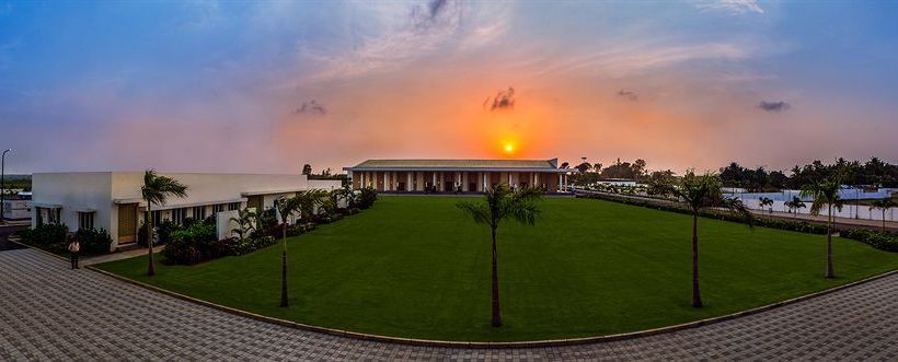 Confluence Banquets And Resort 16