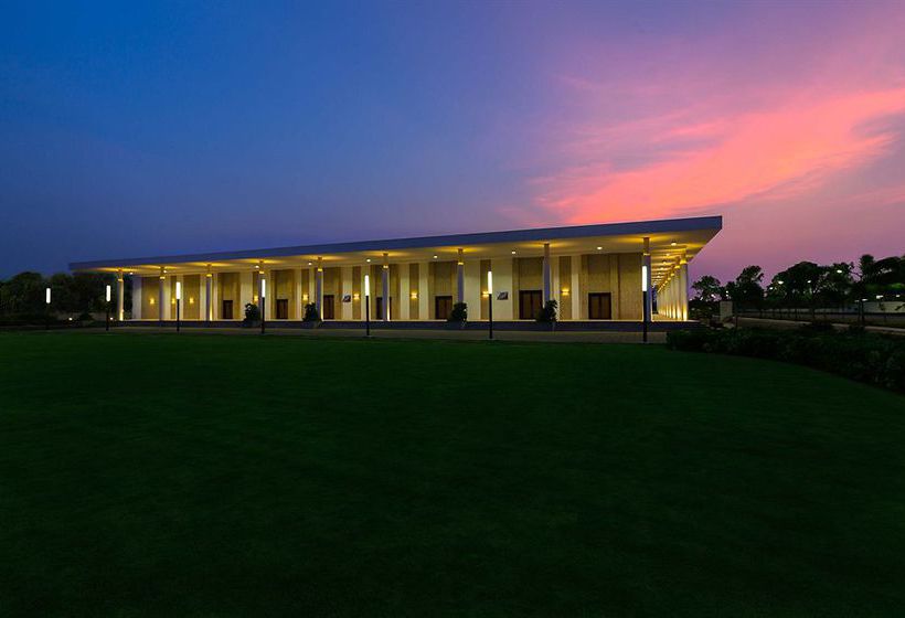 Confluence Banquets And Resort 18