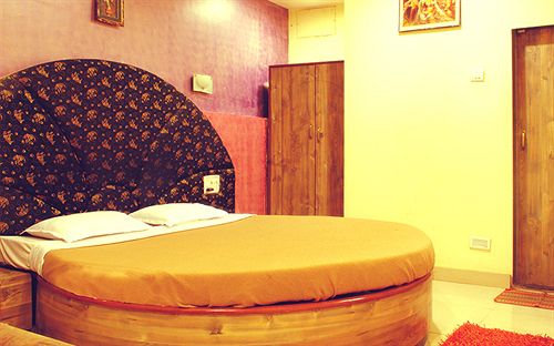 Hotel NeetaŽs Shanti Villa 2