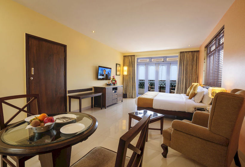 Hotel Varanda Do Mar 13