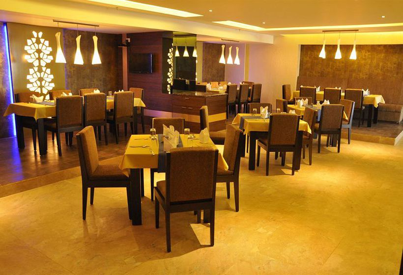 Hotel Sapna Clarks Inn