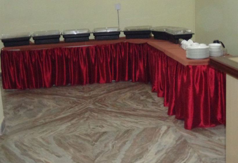 Hotel Om International 15