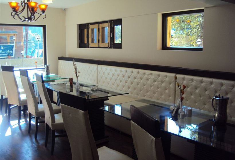 Hotel Pine Spring Gulmarg 1