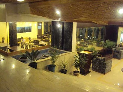 Hotel Pine Spring Gulmarg 8
