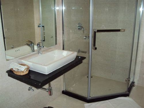 Hotel Pine Spring Gulmarg 9