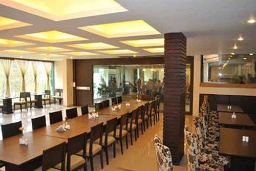 Hotel Pine Spring Pahalgam 12