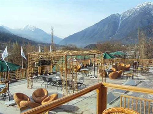 Hotel Pine Spring Pahalgam 13
