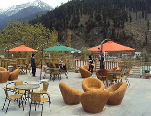Hotel Pine Spring Pahalgam 17