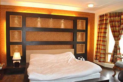 Hotel Pine Spring Pahalgam 7