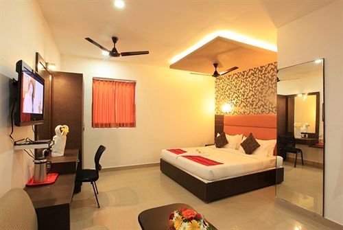 Hotel Sai International 9