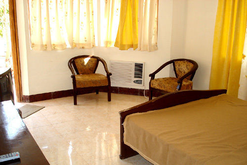 Hotel Riverside Resort 7