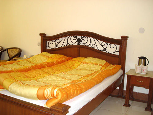 Hotel Riverside Resort 8