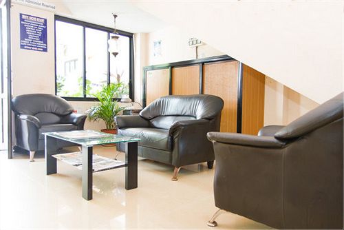 Hôtel White Orchid Resort 13