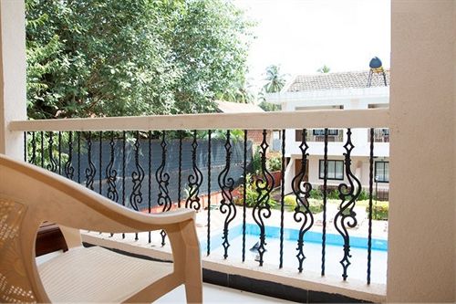 Hôtel White Orchid Resort 14