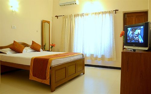 Hôtel White Orchid Resort 9