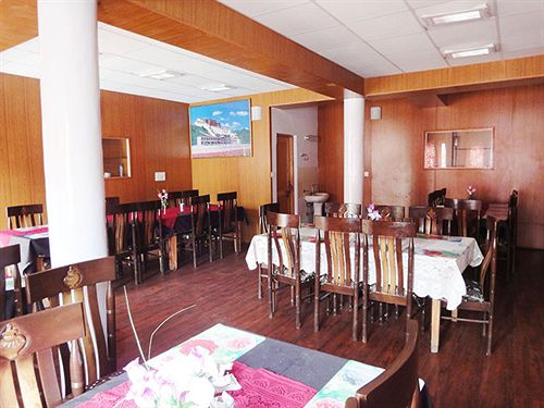 Hotel Kanika Himalayanview 10