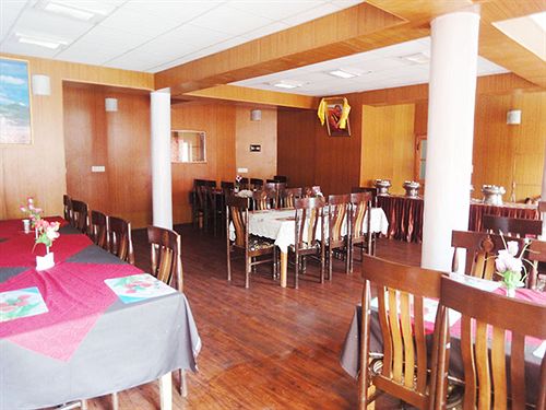 Hotel Kanika Himalayanview 9