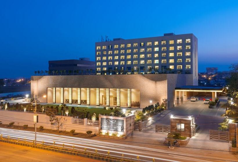 Hotel Balaji Sarovar Premiere 11