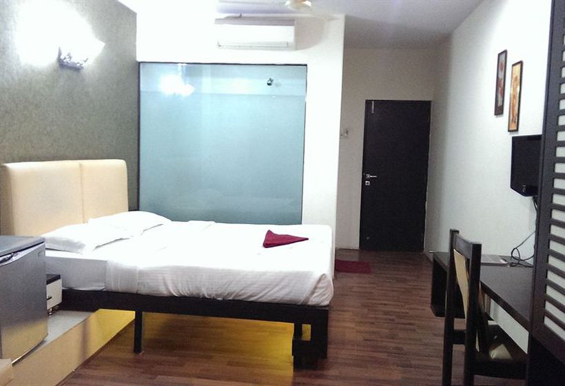 Hotel Enzo International 4