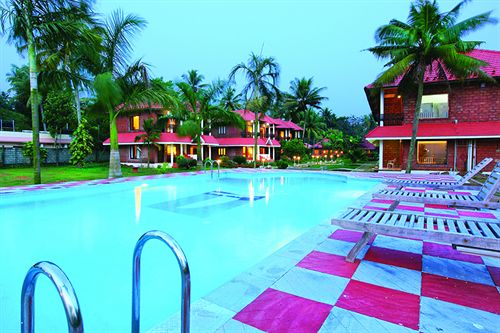 Hotel Leisure Vacations Goldfield Lake Resort 10