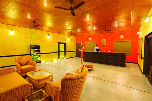 Hotel Leisure Vacations Goldfield Lake Resort 7