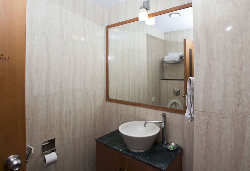 Hotel Oyo Rooms Shakti Khand Indirapuram 1