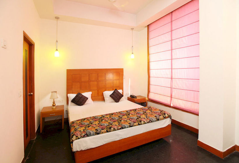 Hotel Oyo Rooms Shakti Khand Indirapuram 10