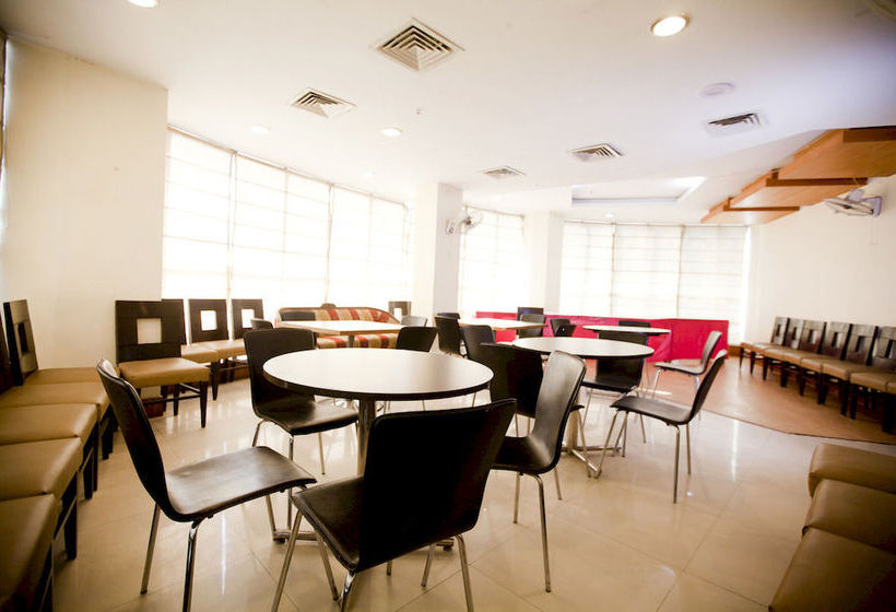 Hotel Oyo Rooms Shakti Khand Indirapuram 3