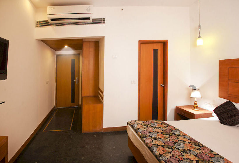 Hotel Oyo Rooms Shakti Khand Indirapuram 6