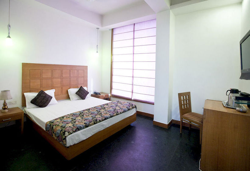 Hotel Oyo Rooms Shakti Khand Indirapuram 8