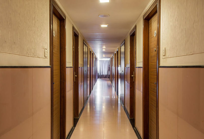 Hotel Oyo Rooms Lal Kothi Shopping Center 11