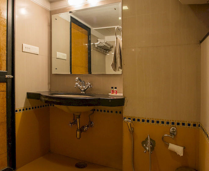 Hotel Oyo Rooms Lal Kothi Shopping Center 20