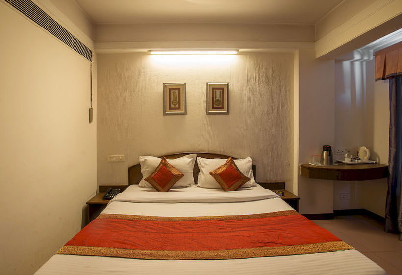 Hotel Oyo Rooms Lal Kothi Shopping Center 6