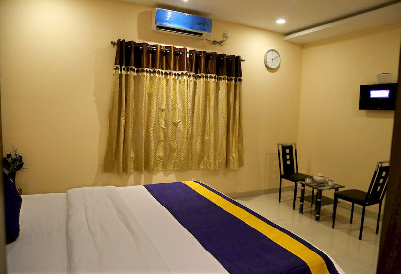 Hotel Oyo Rooms Kalighat Temple 13