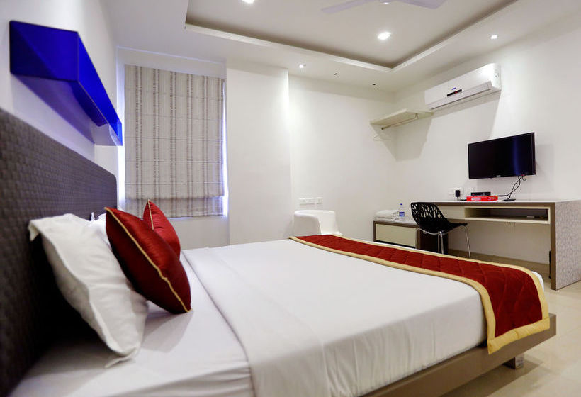 Hotel Oyo Rooms Q City Gachibowli