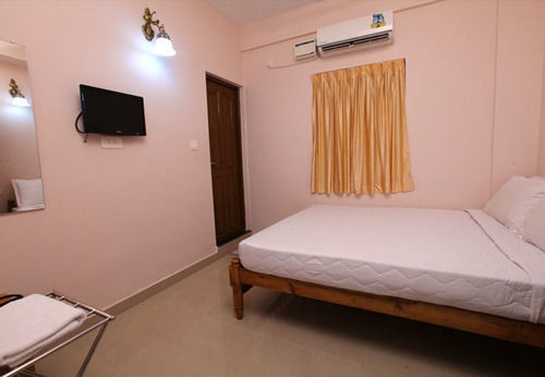 Hotel Tri Star Regency 1