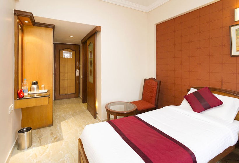 Hotel Oyo Rooms Jc Road 15