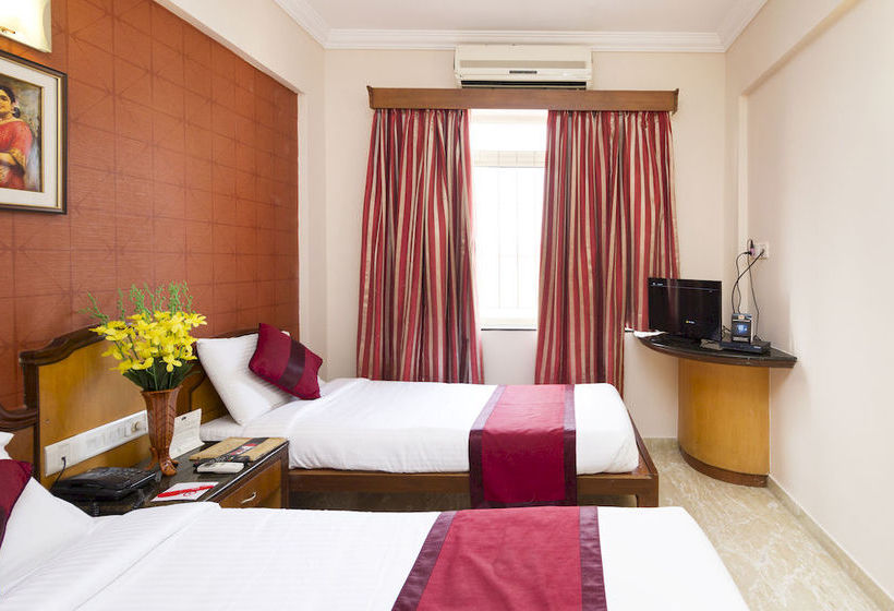Hotel Oyo Rooms Jc Road 4