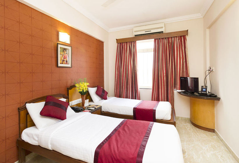 Hotel Oyo Rooms Jc Road 8