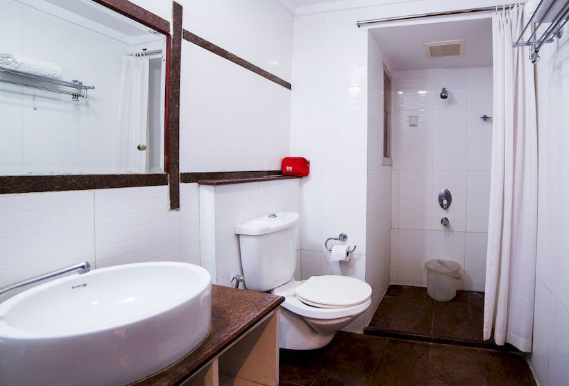 Hotel Oyo Premium Hyderabad Whitefield Andhra Pradesh