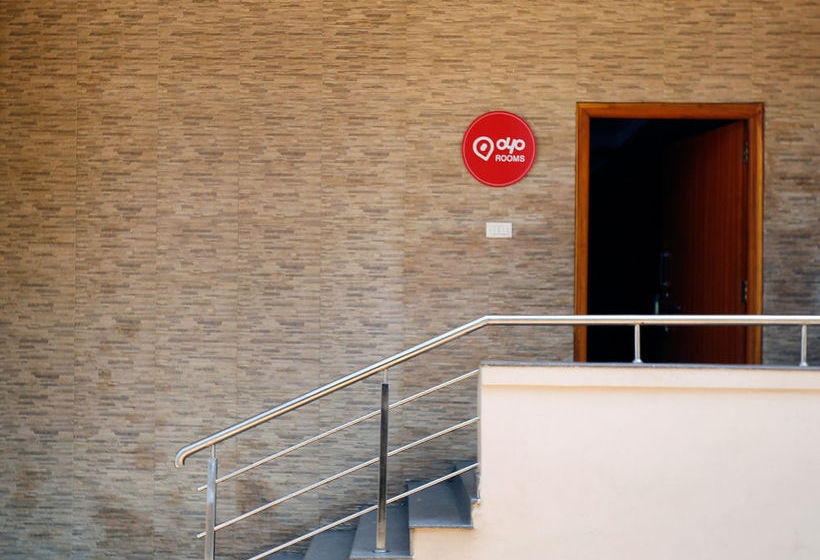 Hotel Oyo Rooms Gachibowlimiyapur Road 4