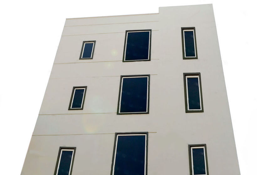 Hotel Oyo Rooms Gachibowlimiyapur Road 5