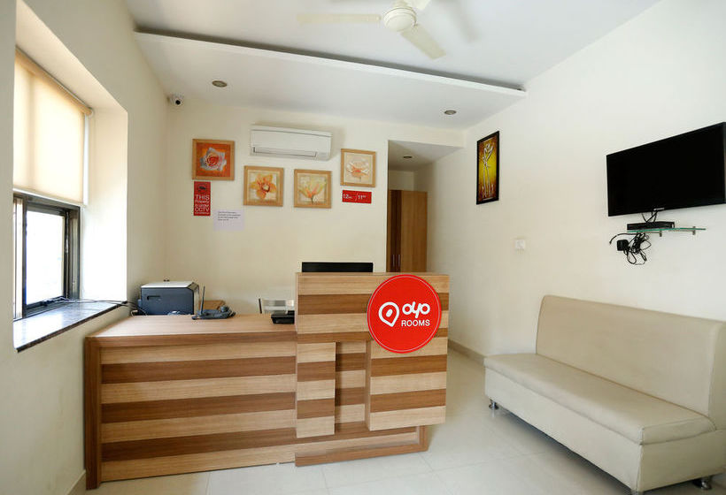 Hotel Oyo Rooms Gachibowlimiyapur Road 6