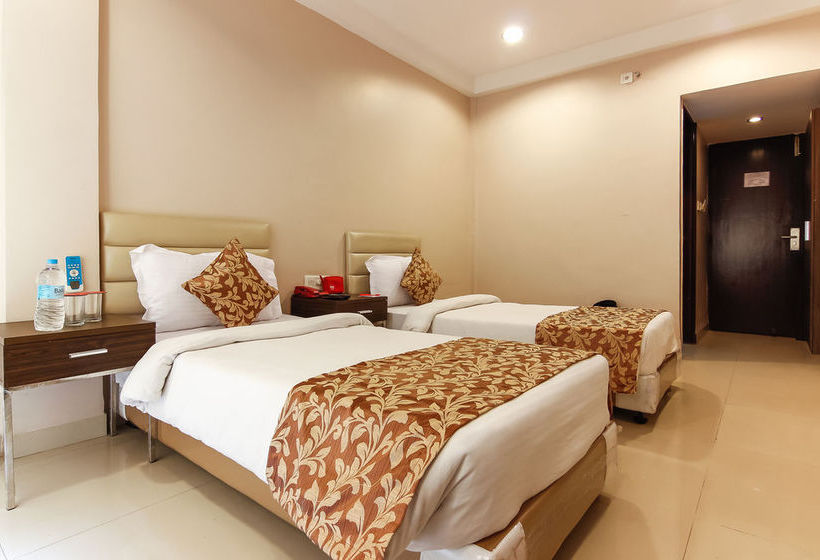 Hotel Oyo Rooms Basheerbagh 12