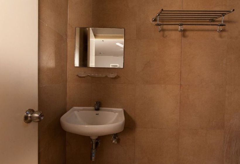 Hotel Oyo Rooms Omr Sholinganallur 13