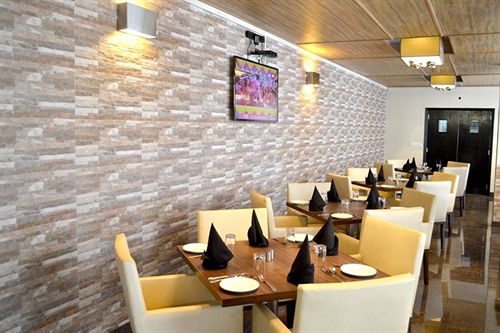 Hotel Una Comfort Kasauli Exotica 1