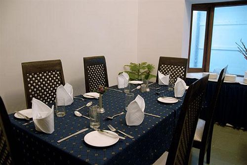 Hotel 66 Residency 18