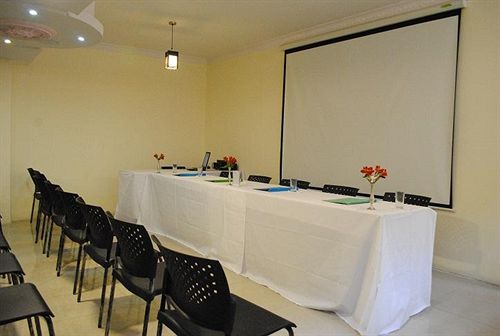 Hotel Tulips Elkhill Resort 7