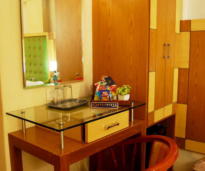Hotel Stay Vista Rooms Near Marine Drive 16